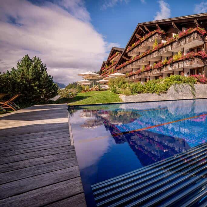 271102914 1 e1758547647825