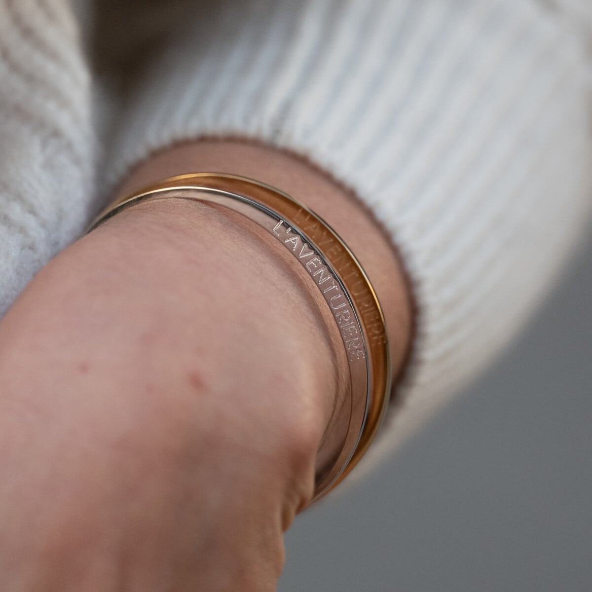 L'AVENTURIÈRE gold-plated bracelet, worn